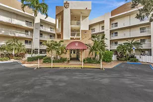 7814 Trent Dr, Tamarac, FL 33321 - Photo 2