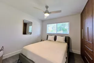 317 NW 26th Ct, Wilton Manors, FL 33311 - Photo 18