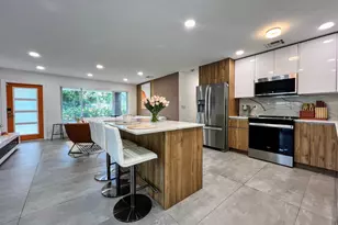 317 NW 26th Ct, Wilton Manors, FL 33311 - Photo 8