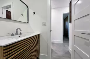317 NW 26th Ct, Wilton Manors, FL 33311 - Photo 38