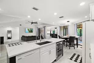 147 Coventry Pl, Palm Beach Gardens, FL 33418 - Photo 12