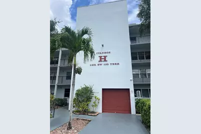 1401 SW 135th Terrace #411H, Pembroke Pines, FL 33027 - Photo 2