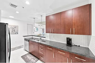 300 S Australian Avenue #1404, West Palm Beach, FL 33401 - Photo 14