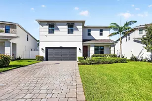 6800 SE Pk Trce Dr, Stuart, FL 34997 - Photo 1