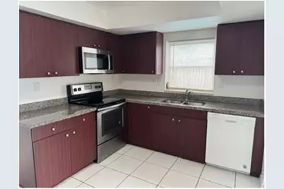 8211 NW 66th Terrace, Tamarac, FL 33321 - Photo 6