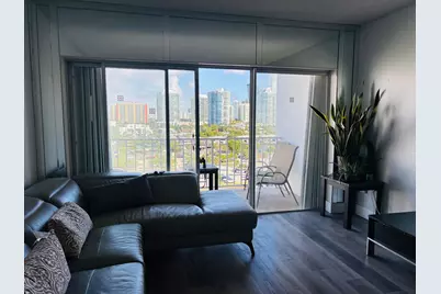 500 Bayview Drive #925, Sunny Isles Beach, FL 33160 - Photo 4