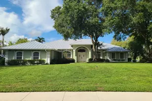 5530 SW Orchid Bay Dr, Palm City, FL 34990 - Photo 4