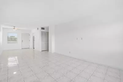 2555 NE 11th Street #404, Fort Lauderdale, FL 33304 - Photo 12
