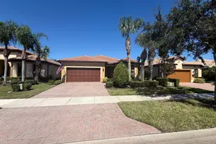 5401 Antigua Cir, Vero Beach, FL 32967 - Photo 2