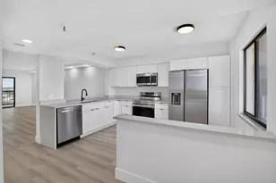 6866 Huntington Ln, Delray Beach, FL 33446 - Photo 4