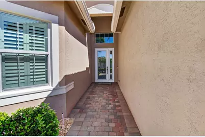 12294 Cascade Valley Lane, Boynton Beach, FL 33473 - Photo 4