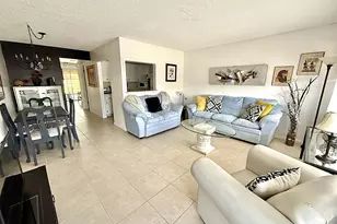96 Tilford Pl E, Deerfield Beach, FL 33442 - Photo 4