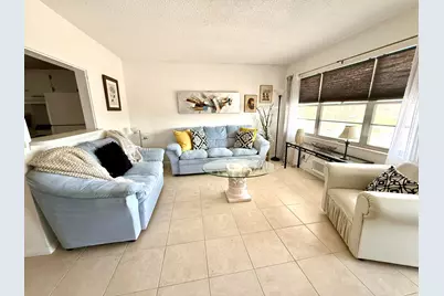 96 Tilford Place E, Deerfield Beach, FL 33442 - Photo 2