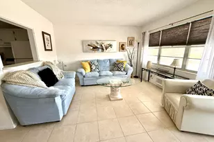 96 Tilford Pl E, Deerfield Beach, FL 33442 - Photo 2