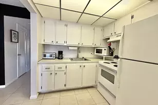96 Tilford Pl E, Deerfield Beach, FL 33442 - Photo 12