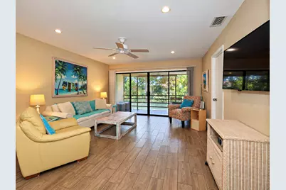400 18th Street #F8, Vero Beach, FL 32960 - Photo 1