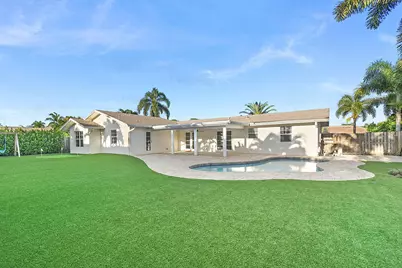 215 Golfview Drive, Tequesta, FL 33469 - Photo 4