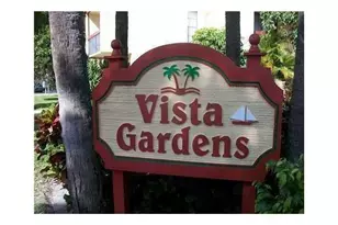 733 SE 1st St, Deerfield Beach, FL 33441 - Photo 1