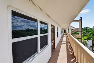 3005 Guildford A, Boca Raton, FL 33434 - Photo 2
