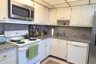 3510 Oaks Way, Pompano Beach, FL 33069 - Photo 4