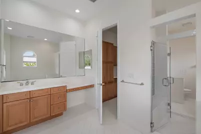 6395 Stonehurst Circle, Lake Worth, FL 33467 - Photo 18
