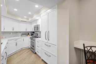 100 SE 5th Ave, Boca Raton, FL 33432 - Photo 12