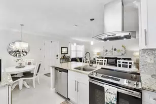 197 Normandy Ln, Delray Beach, FL 33484 - Photo 2