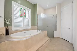10888 NW 67th Pl, Parkland, FL 33076 - Photo 14