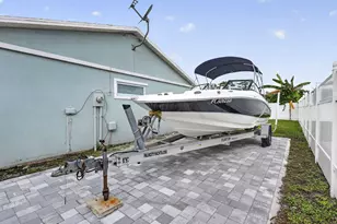 10145 Penzance Ln, Royal Palm Beach, FL 33411 - Photo 46