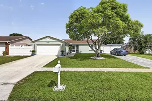 10145 Penzance Ln, Royal Palm Beach, FL 33411 - Photo 2