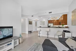 2631 NE 14th Ave, Wilton Manors, FL 33334 - Photo 14