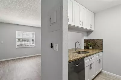 1470 N Dixie Highway #19, Fort Lauderdale, FL 33304 - Photo 4