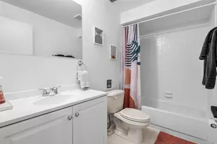 526 Club Dr, Palm Beach Gardens, FL 33418 - Photo 14