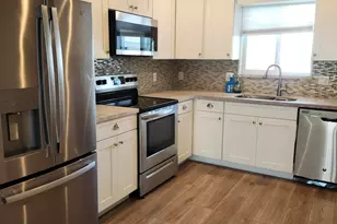 301 Lake Shore Dr, Lake Park, FL 33403 - Photo 18