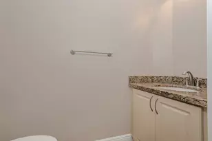 204 SW 120th Ave, Pembroke Pines, FL 33025 - Photo 14