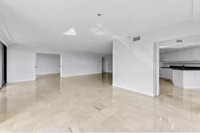 1900 Consulate Place #1004, West Palm Beach, FL 33401 - Photo 10
