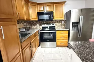 20015 NE 3rd Ct, Miami, FL 33179 - Photo 10