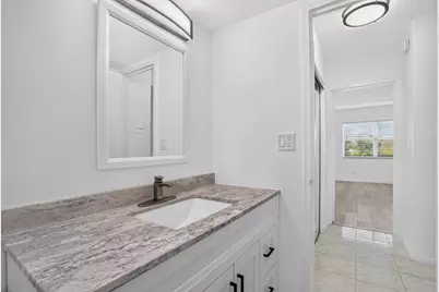2555 NE 11th Street #404, Fort Lauderdale, FL 33304 - Photo 14