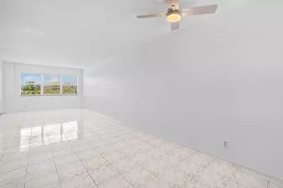 2555 NE 11th Street #404, Fort Lauderdale, FL 33304 - Photo 8