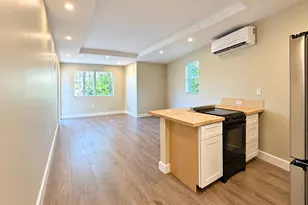 898 SE 2nd Pl, Deerfield Beach, FL 33441 - Photo 2