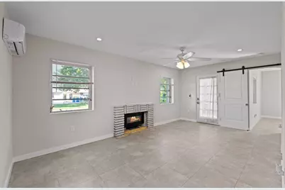 128 E Central Boulevard, Lantana, FL 33462 - Photo 4