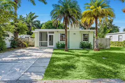 128 E Central Boulevard, Lantana, FL 33462 - Photo 1