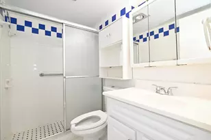102 Coventry E, West Palm Beach, FL 33417 - Photo 12