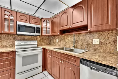 1759 NW 80th Avenue #E, Margate, FL 33063 - Photo 22