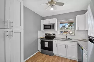 2593 Dudley Dr W, West Palm Beach, FL 33415 - Photo 6