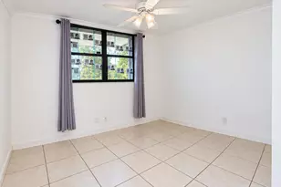 110 Lake Emerald Dr, Oakland Park, FL 33309 - Photo 16