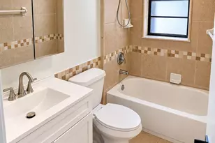 18286 Mediterranean Blvd, Hialeah, FL 33015 - Photo 18