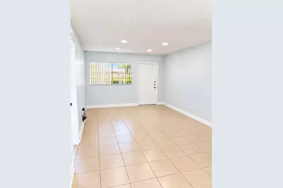 18286 Mediterranean Boulevard #202, Hialeah, FL 33015 - Photo 6