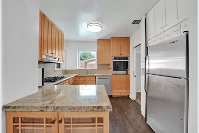 201 N 68th Way, Hollywood, FL 33024 - Photo 8