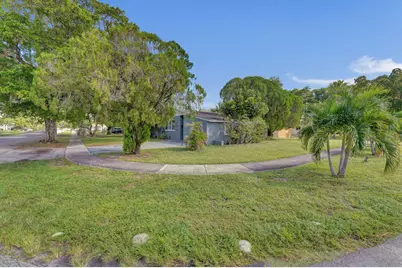 201 N 68th Way, Hollywood, FL 33024 - Photo 36